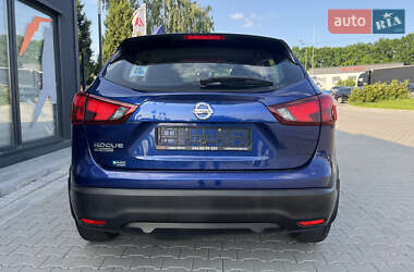 Внедорожник / Кроссовер Nissan Rogue Sport 2019 в 