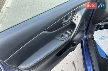 Внедорожник / Кроссовер Nissan Rogue Sport 2019 в 