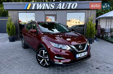 Внедорожник / Кроссовер Nissan Rogue Sport 2022 в 