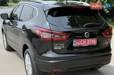 Внедорожник / Кроссовер Nissan Rogue Sport 2022 в 