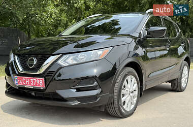 Внедорожник / Кроссовер Nissan Rogue Sport 2022 в 
