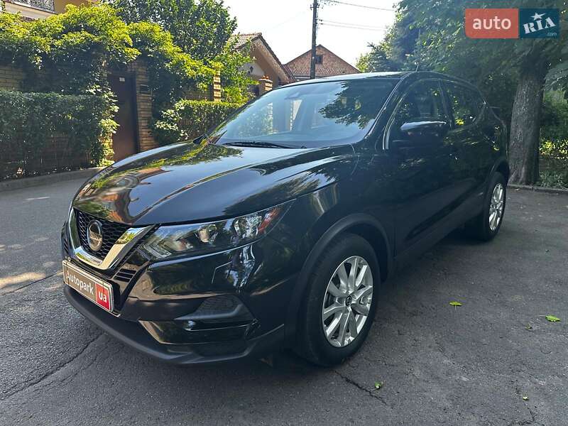 Nissan Rogue Sport 2021