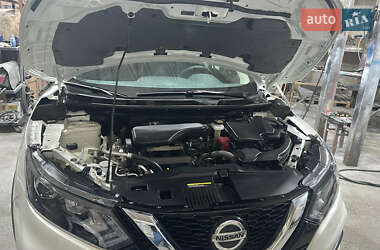 Позашляховик / Кросовер Nissan Rogue Sport 2020 в 