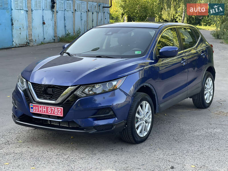 Nissan Rogue Sport 2021