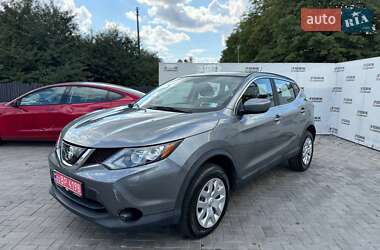 Позашляховик / Кросовер Nissan Rogue Sport 2018 в Луцьку