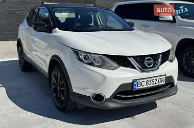 Позашляховик / Кросовер Nissan Rogue Sport 2017 в Києві