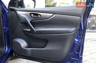 Внедорожник / Кроссовер Nissan Rogue Sport 2019 в 