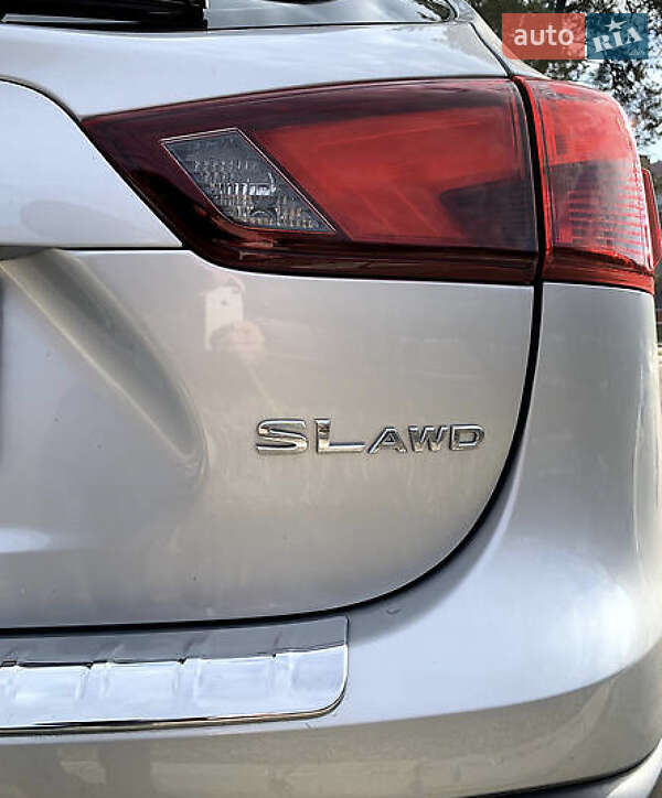 Внедорожник / Кроссовер Nissan Rogue Sport 2017 в Киеве