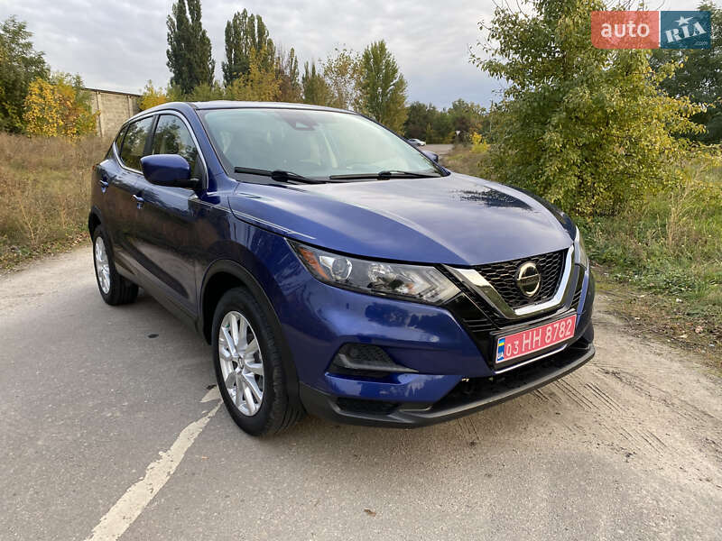 Nissan Rogue Sport 2021