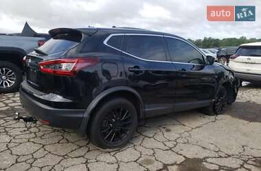 Внедорожник / Кроссовер Nissan Rogue Sport 2021 в Львове