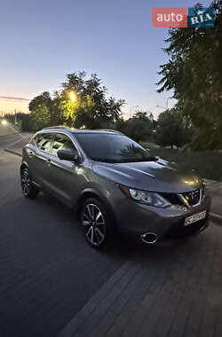 Внедорожник / Кроссовер Nissan Rogue Sport 2017 в Луцке