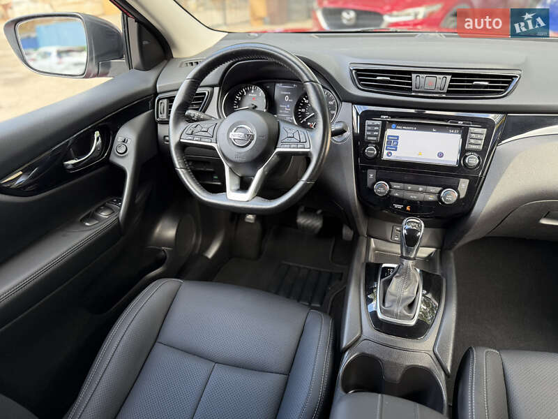 Внедорожник / Кроссовер Nissan Rogue Sport 2017 в Одессе