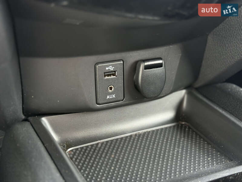 Внедорожник / Кроссовер Nissan Rogue Sport 2017 в Одессе