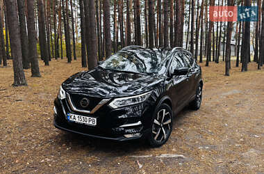 Внедорожник / Кроссовер Nissan Rogue Sport 2020 в Киеве