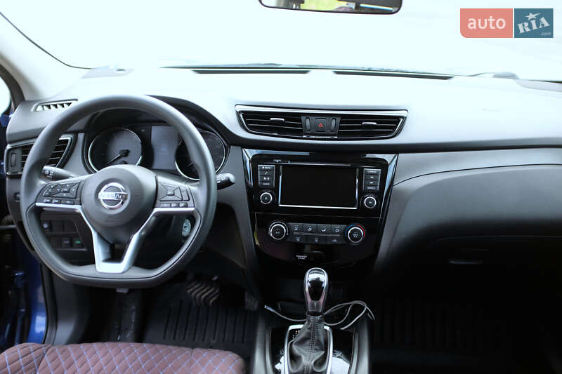 Внедорожник / Кроссовер Nissan Rogue Sport 2020 в Львове