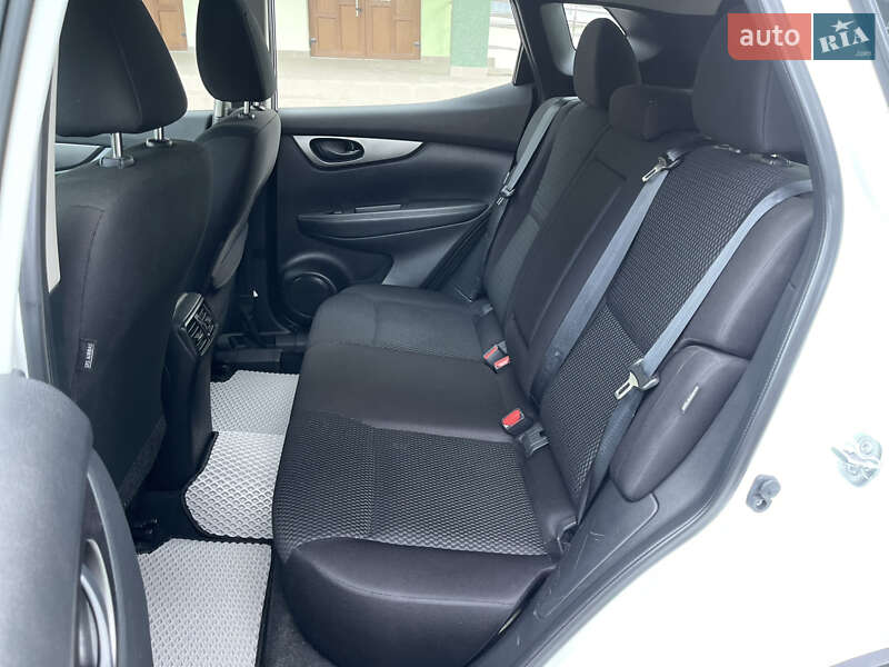 Внедорожник / Кроссовер Nissan Rogue Sport 2021 в Виннице