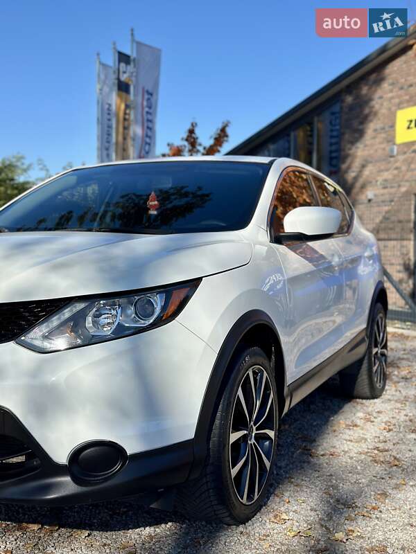 Внедорожник / Кроссовер Nissan Rogue Sport 2018 в Виннице фото 6 Внедорожник / Кроссовер Nissan Rogue Sport 2018 в Виннице