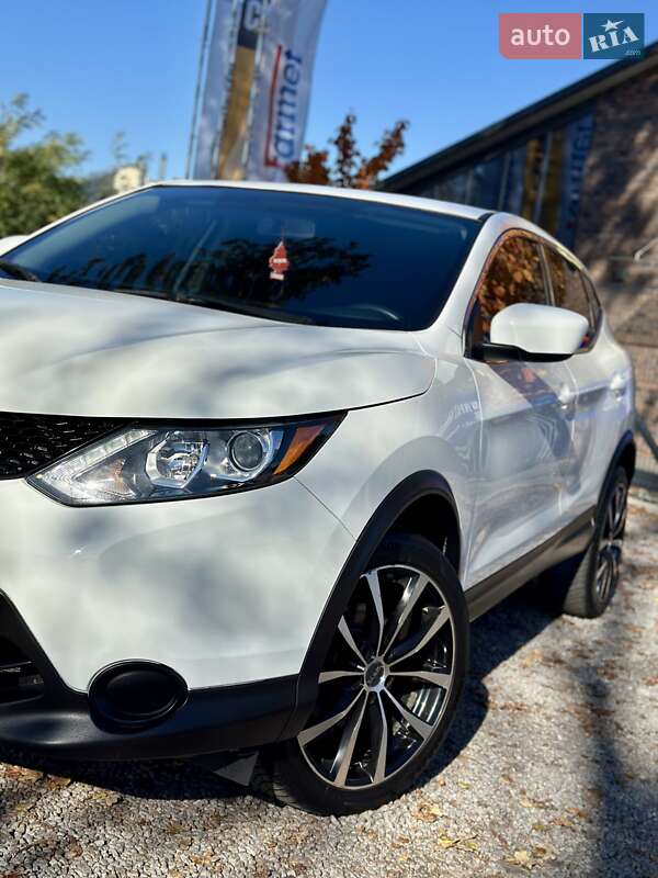 Внедорожник / Кроссовер Nissan Rogue Sport 2018 в Виннице фото 12 Внедорожник / Кроссовер Nissan Rogue Sport 2018 в Виннице