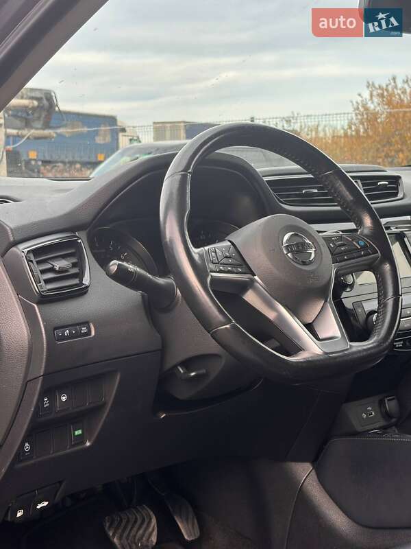 Внедорожник / Кроссовер Nissan Rogue Sport 2019 в Львове