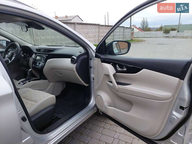 Позашляховик / Кросовер Nissan Rogue Sport 2019 в Первомайську