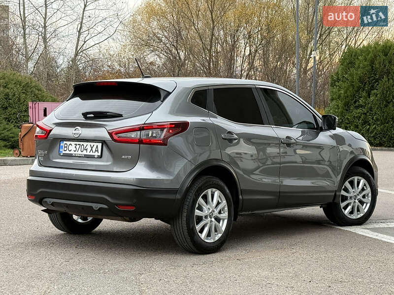 Внедорожник / Кроссовер Nissan Rogue Sport 2022 в Дрогобыче