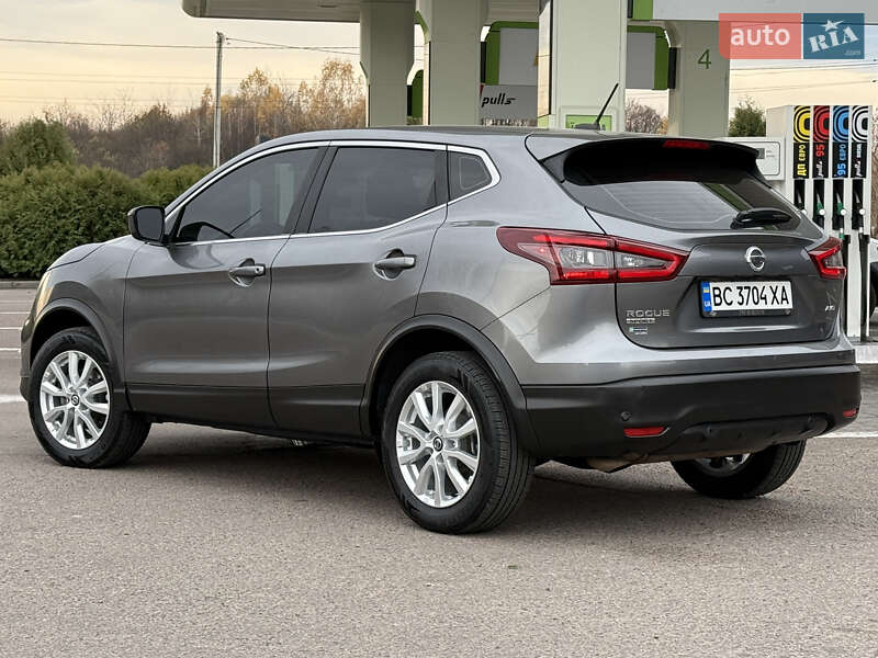 Внедорожник / Кроссовер Nissan Rogue Sport 2022 в Дрогобыче