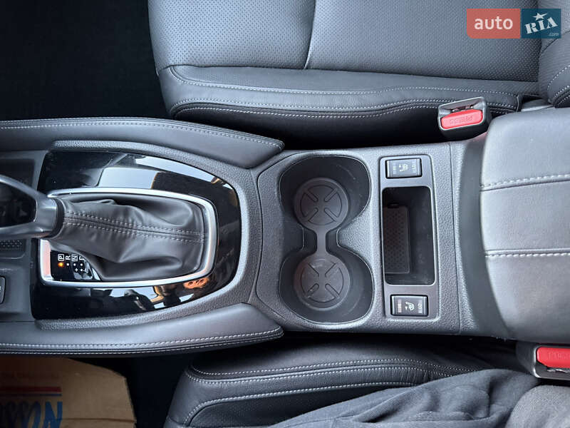 Внедорожник / Кроссовер Nissan Rogue Sport 2020 в Виннице