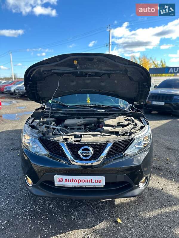 Позашляховик / Кросовер Nissan Rogue Sport 2017 в Білогородці