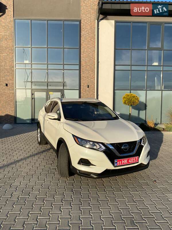 Nissan Rogue Sport 2020