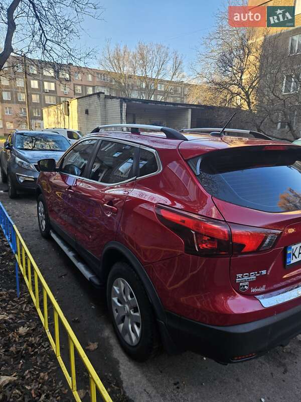 Внедорожник / Кроссовер Nissan Rogue Sport 2018 в Киеве