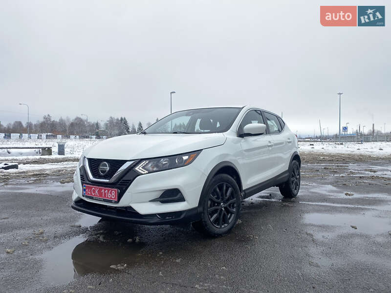 Nissan Rogue Sport 2021