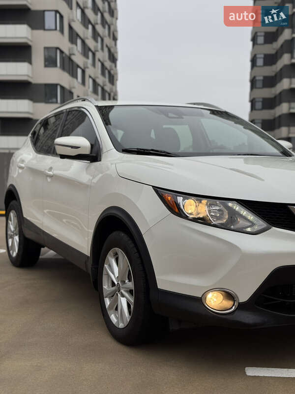 Внедорожник / Кроссовер Nissan Rogue Sport 2019 в Киеве фото 2 Внедорожник / Кроссовер Nissan Rogue Sport 2019 в Киеве