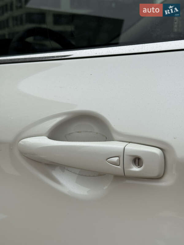 Внедорожник / Кроссовер Nissan Rogue Sport 2019 в Киеве фото 19 Внедорожник / Кроссовер Nissan Rogue Sport 2019 в Киеве