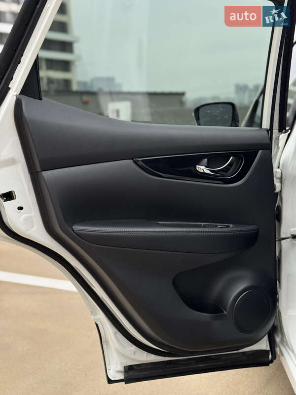 Внедорожник / Кроссовер Nissan Rogue Sport 2019 в Киеве фото 43 Внедорожник / Кроссовер Nissan Rogue Sport 2019 в Киеве