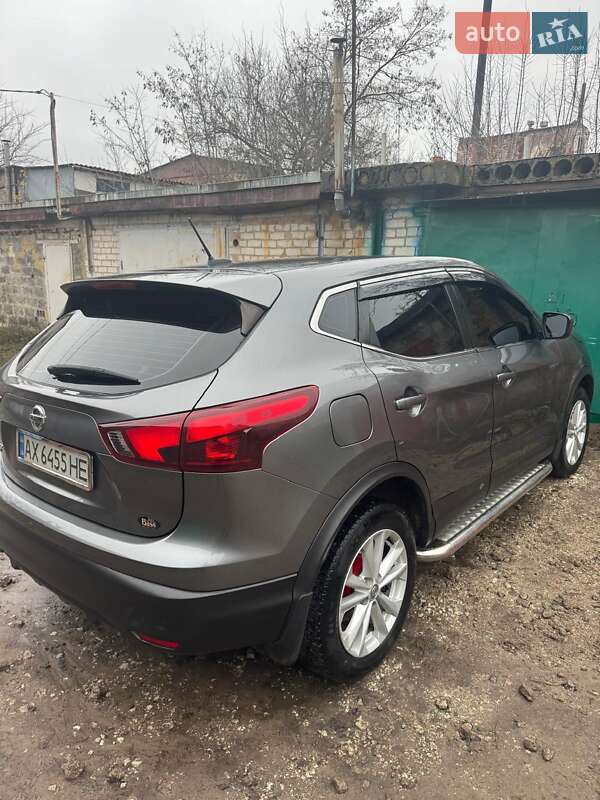 Внедорожник / Кроссовер Nissan Rogue Sport 2017 в Шевченкове