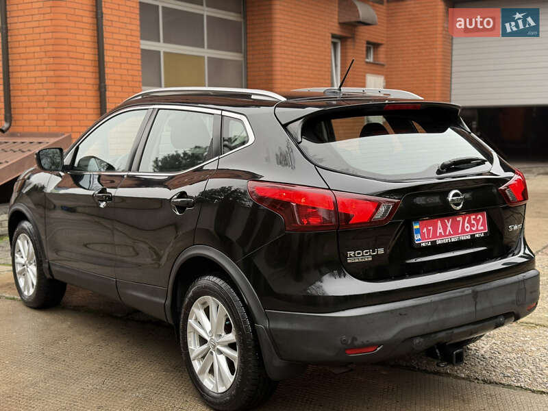 Внедорожник / Кроссовер Nissan Rogue Sport 2018 в Лубнах