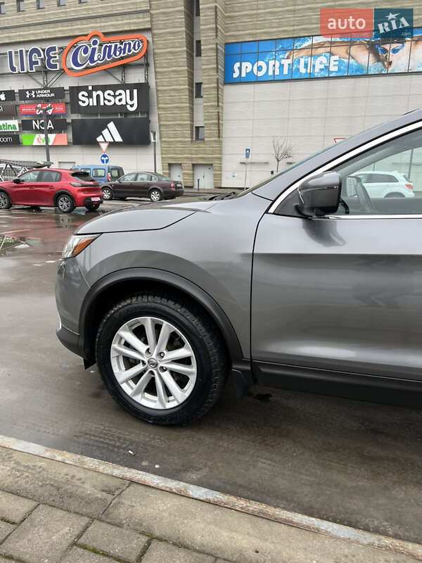 Позашляховик / Кросовер Nissan Rogue Sport 2017 в Львові фото 23 Позашляховик / Кросовер Nissan Rogue Sport 2017 в Львові