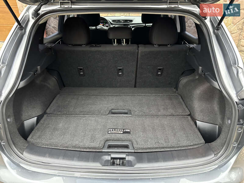 Внедорожник / Кроссовер Nissan Rogue Sport 2020 в Львове