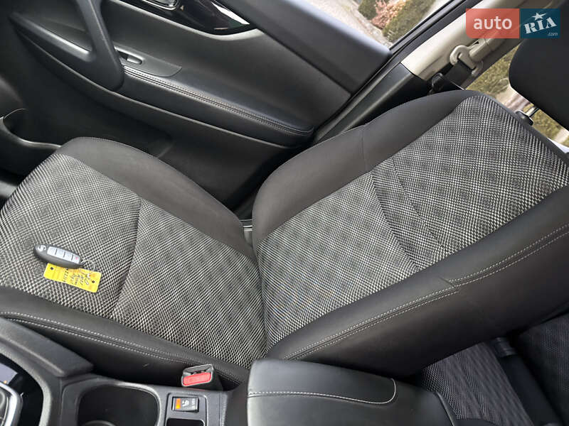 Внедорожник / Кроссовер Nissan Rogue Sport 2020 в Львове