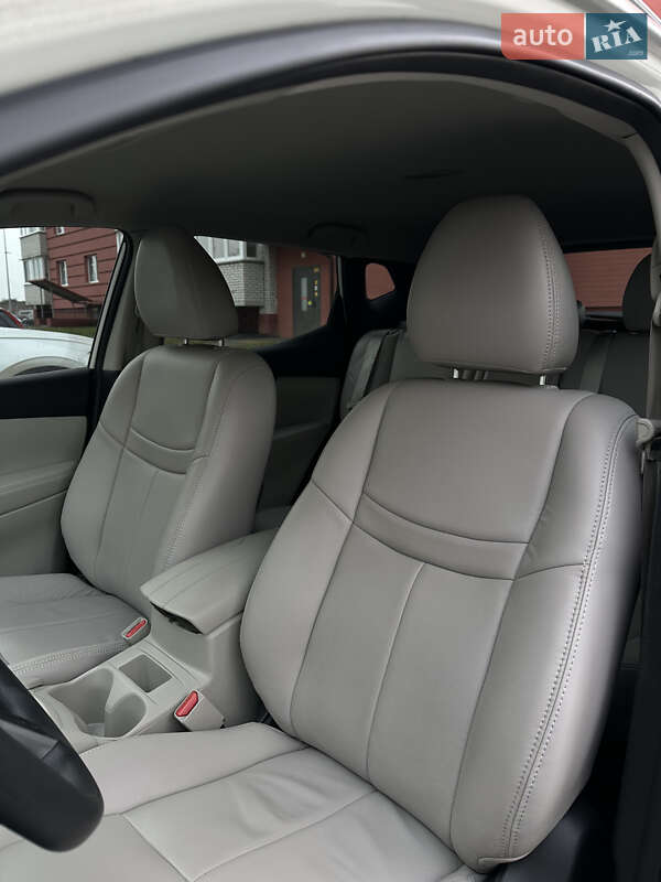 Внедорожник / Кроссовер Nissan Rogue Sport 2018 в Виннице