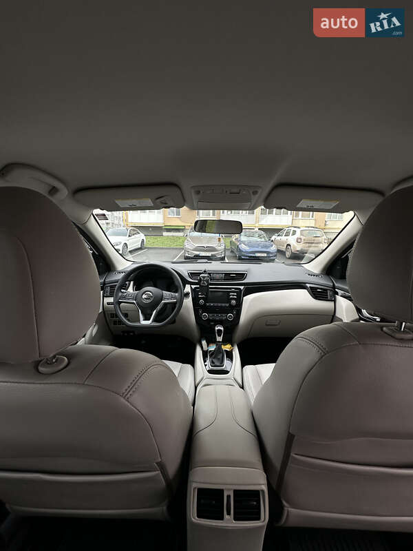 Внедорожник / Кроссовер Nissan Rogue Sport 2018 в Виннице