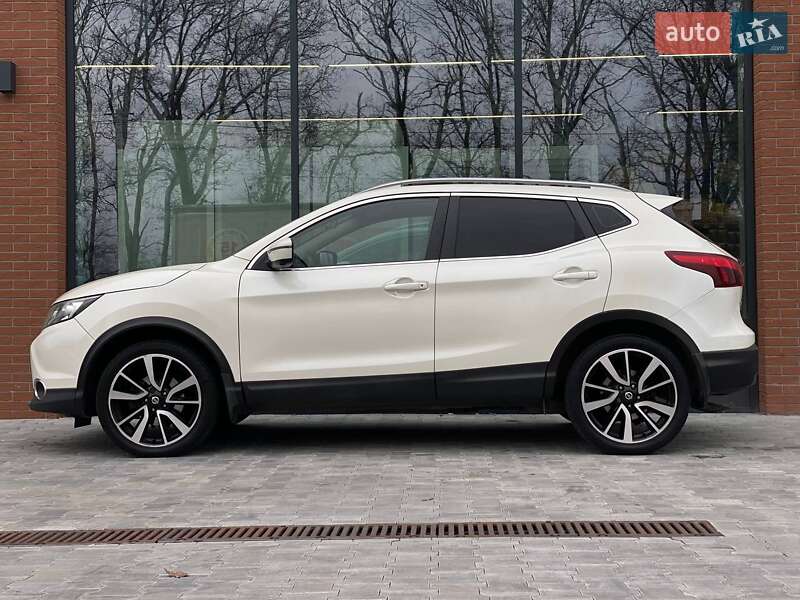 Внедорожник / Кроссовер Nissan Rogue Sport 2017 в Киеве фото 8 Внедорожник / Кроссовер Nissan Rogue Sport 2017 в Киеве