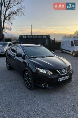 Позашляховик / Кросовер Nissan Rogue Sport 2018 в Новомосковську