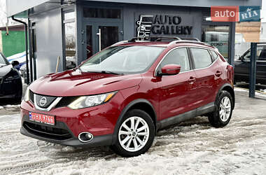 Внедорожник / Кроссовер Nissan Rogue Sport 2018 в Ровно