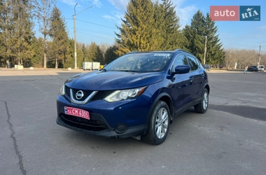 Позашляховик / Кросовер Nissan Rogue Sport 2017 в Рівному