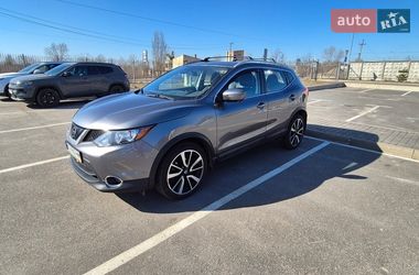 Внедорожник / Кроссовер Nissan Rogue Sport 2019 в Киеве