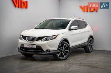 Внедорожник / Кроссовер Nissan Rogue Sport 2017 в Киеве