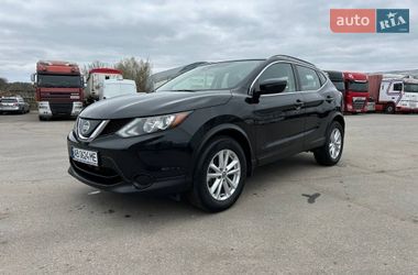 Внедорожник / Кроссовер Nissan Rogue Sport 2019 в Александрие