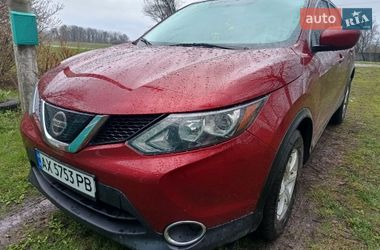 Внедорожник / Кроссовер Nissan Rogue Sport 2019 в Дергачах