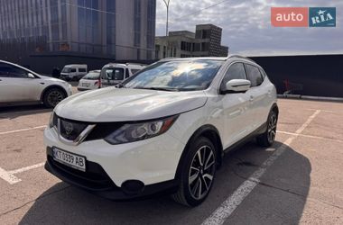Позашляховик / Кросовер Nissan Rogue Sport 2017 в Івано-Франківську
